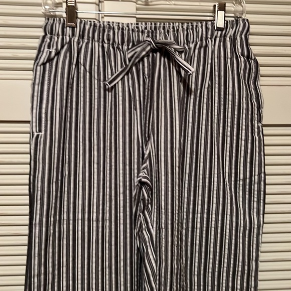 BOCA BAY Beach / Lounge Capri Pants - Picture 3 of 6